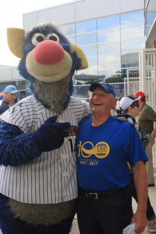 mayor at railriders day